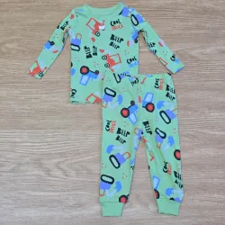 Pijama verde de carros