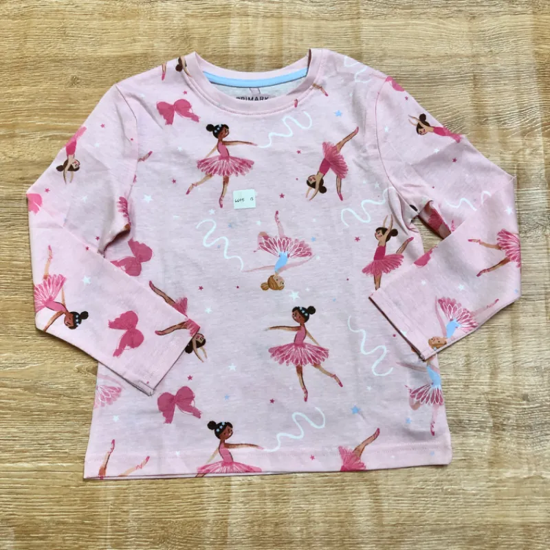 Pijama con bailarinas color rosado y azul