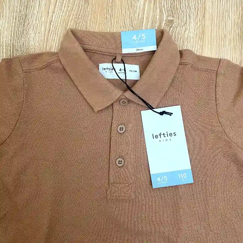 Polo color marrón 