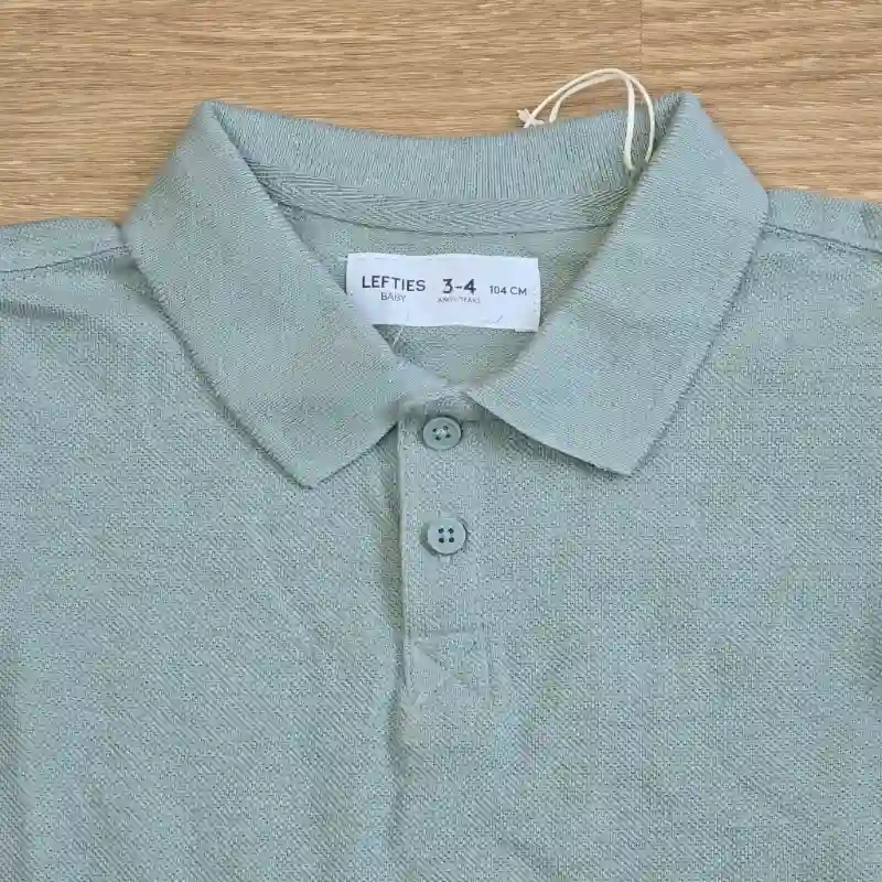 Polo color verde básico