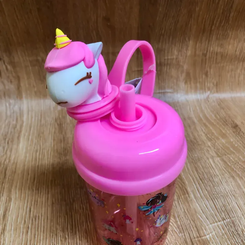 Pomo con unicornio