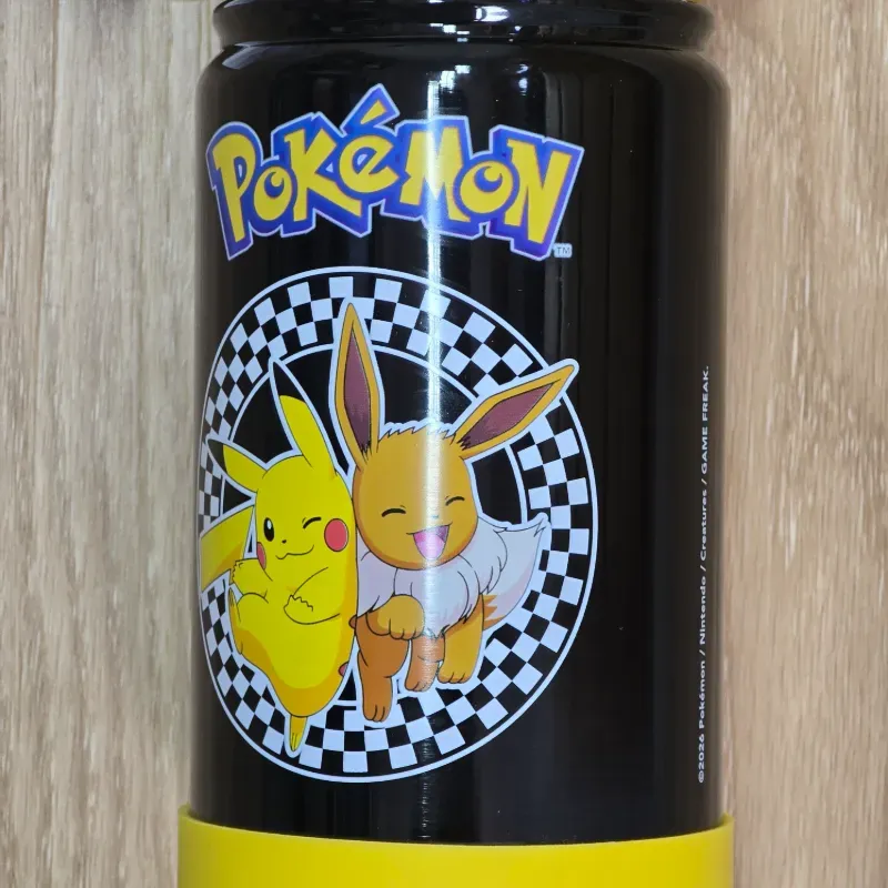 Pomo de Pokémon color negro