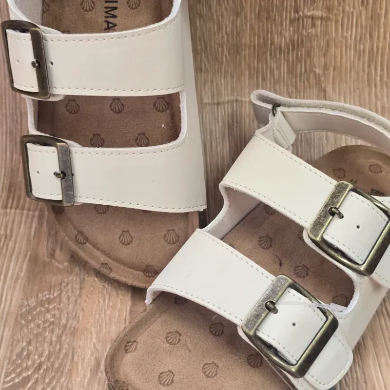 Prácticas Cerradas color Beich