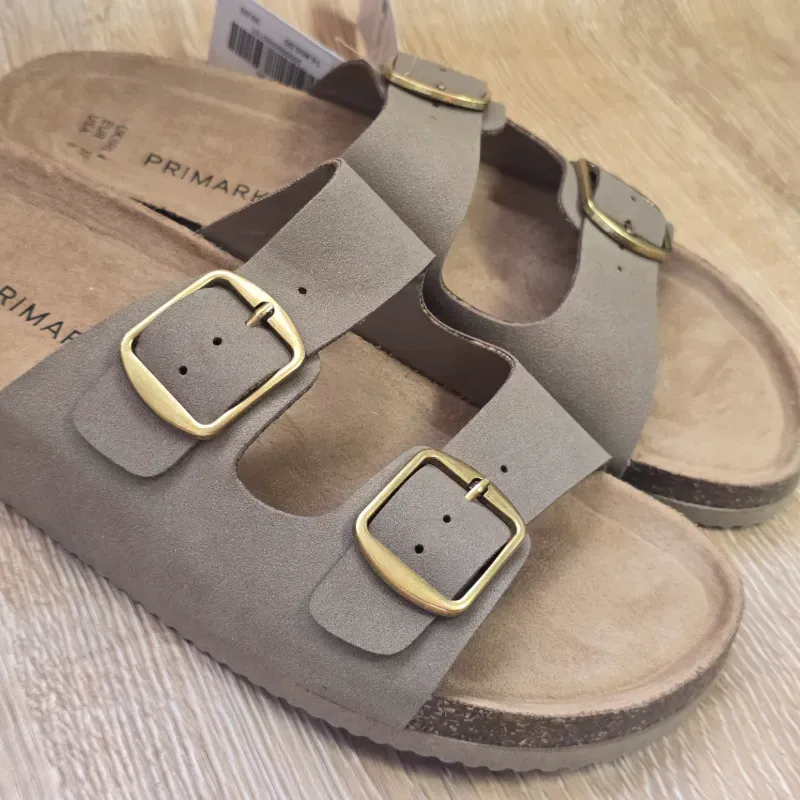 Prácticas color Crema