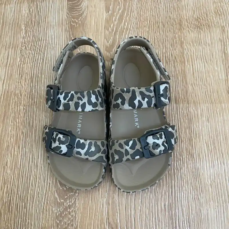 Prácticas con estampado de leopardo