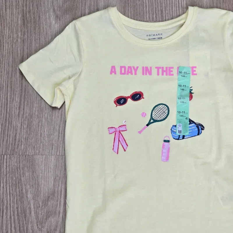 Pulover amarillo A Day in the Life