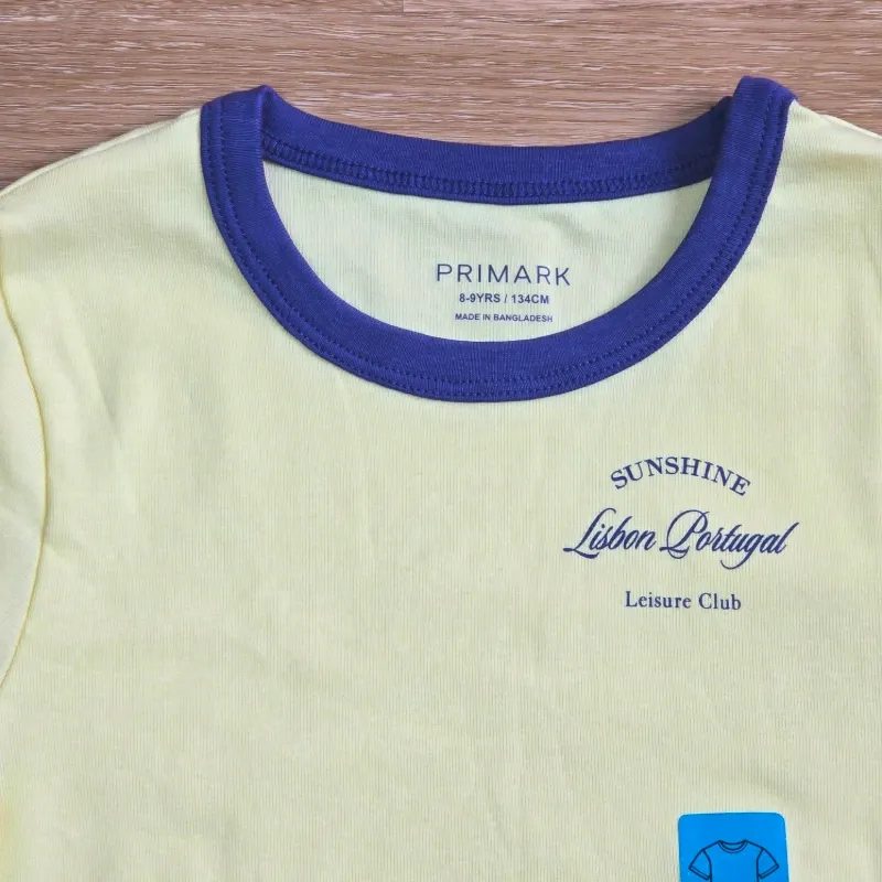 Pulover amarillo con bordes azules SUNSHINE
