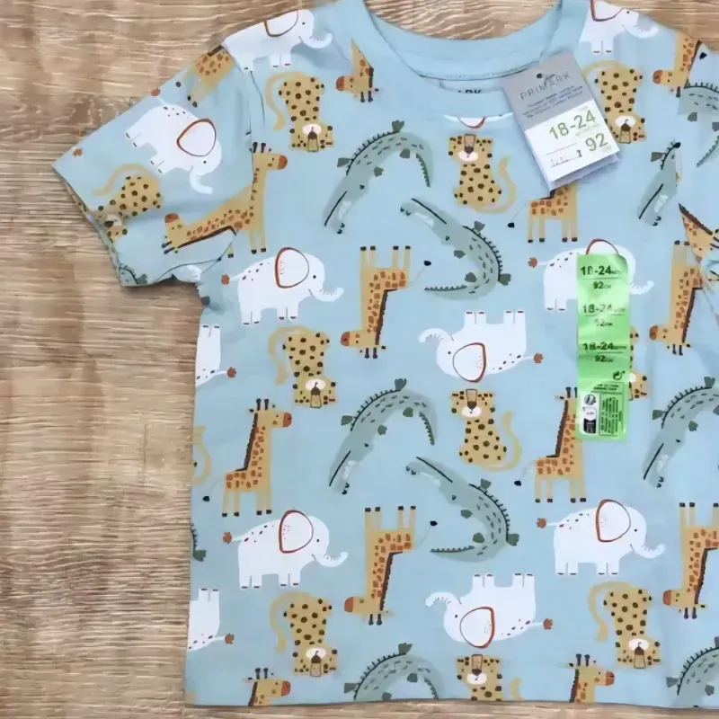 Pulóver azul con animales