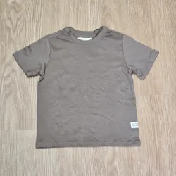 Pulover basico color marrón