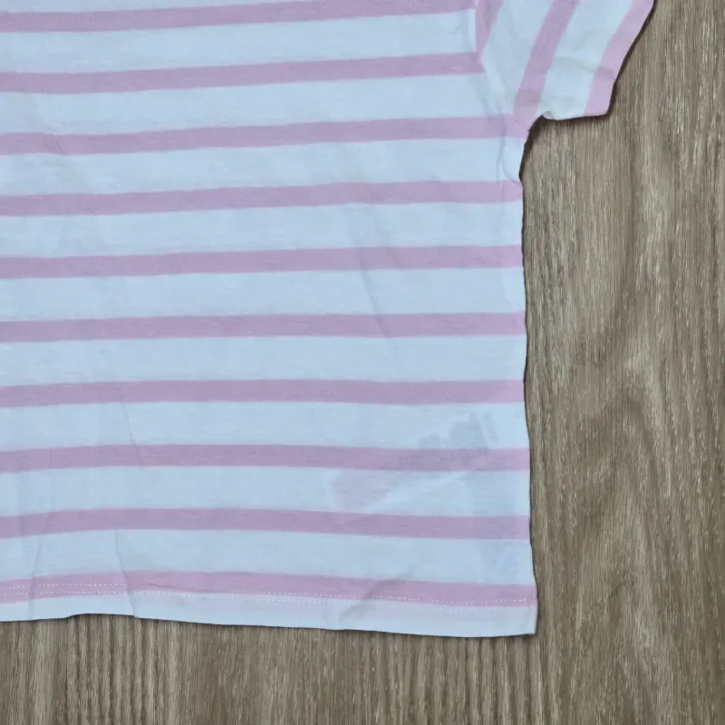 Pulover Básico de Franjas Rosadas