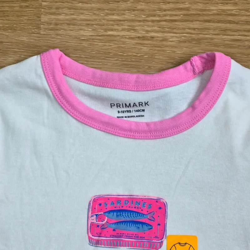 Pulover blanco con bordes rosado Sardine