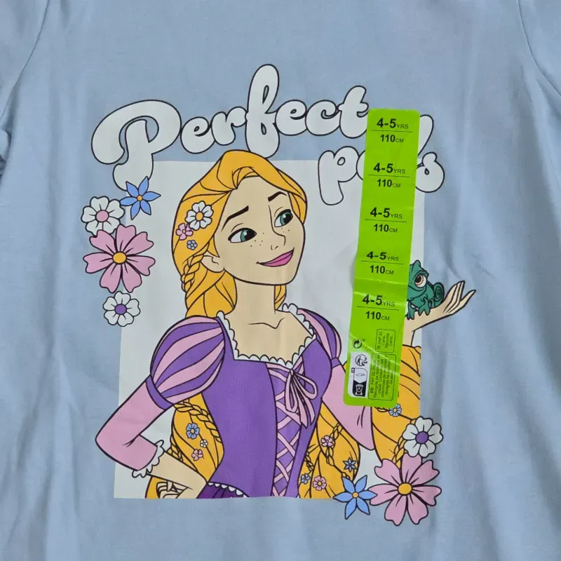 Pulover color azul celeste de Rapunzel