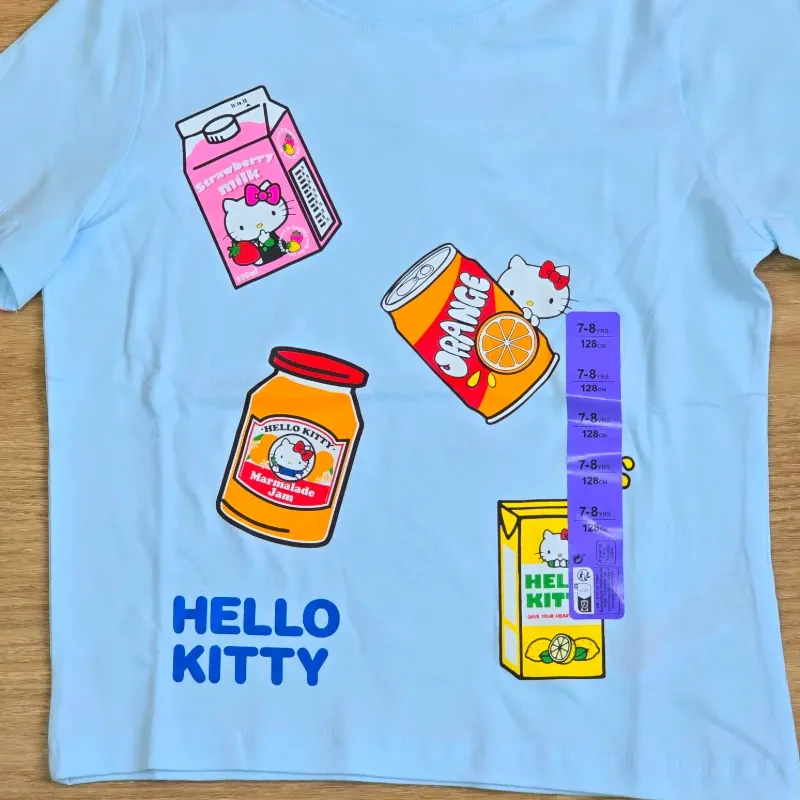Pulover color azul de Hello Kitty