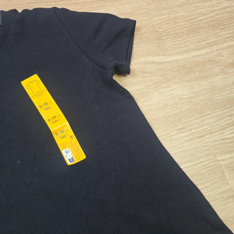 Pulover color negro de Canalé