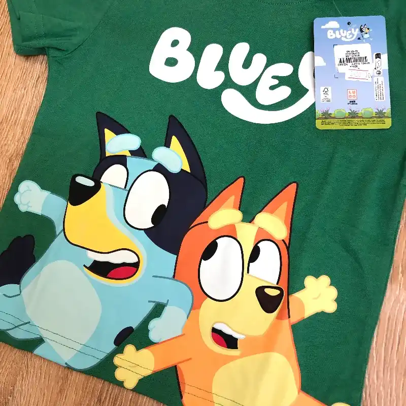 Pulóver color verde con Bluey 