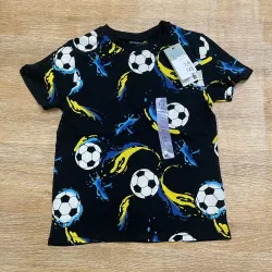 Pulóver con balones de fútbol