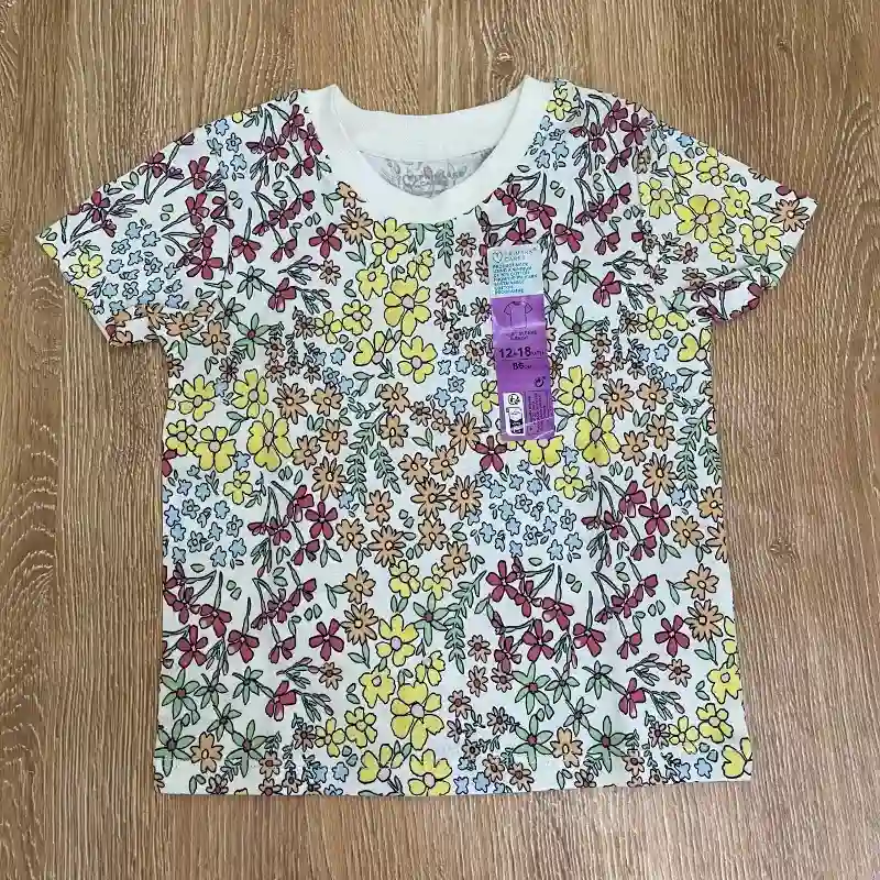 Pulóver con flores de colores 