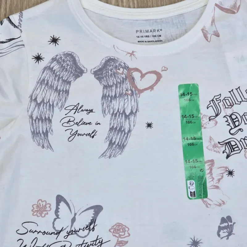 Pulóver con motivos variados