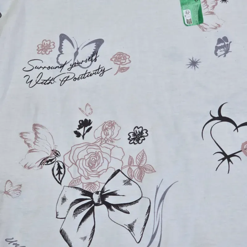 Pulóver con motivos variados