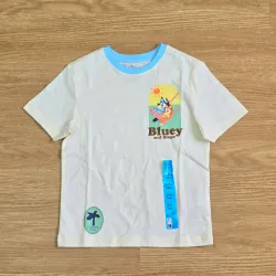 Pulover de Bluey color beich