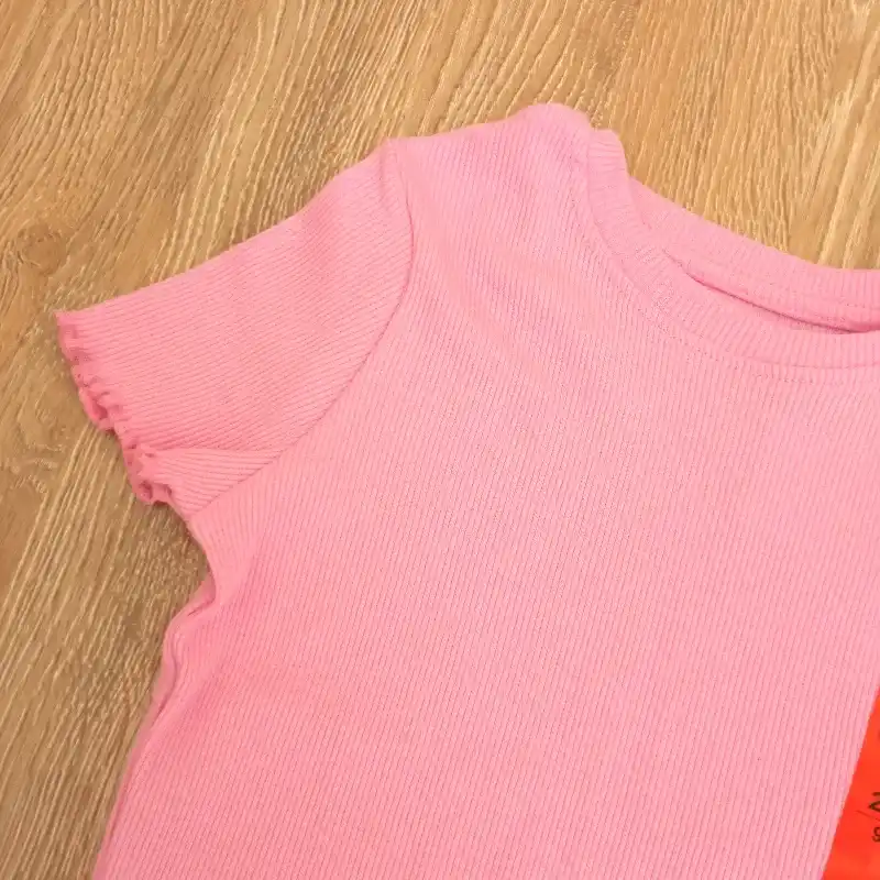Pulóver de canalé color rosado 