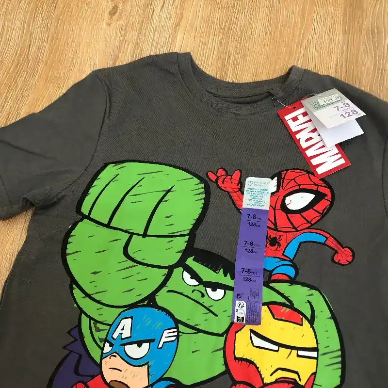 Pulóver de los Avengers 