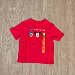 Pulover de Mickey Mouse color rojo