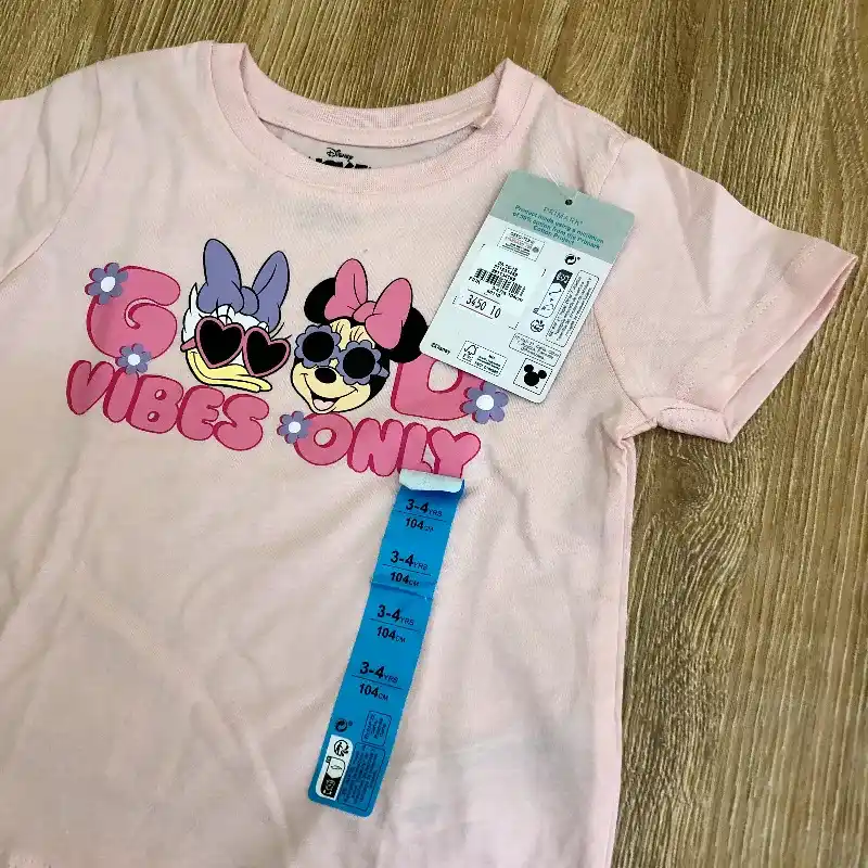 Pulóver de Minnie y Daysi color rosado
