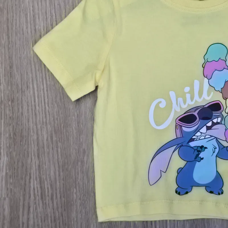 Pulóver de Stitch color amarillo