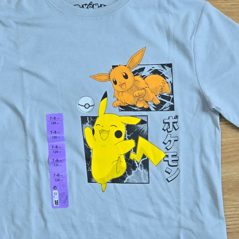 Pulover Gris de Pokémon