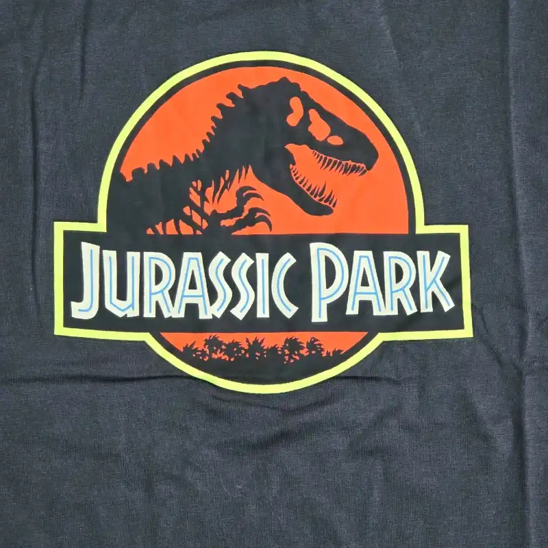Pulover negro dinosaurios