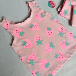 Blusa para niña con fresas