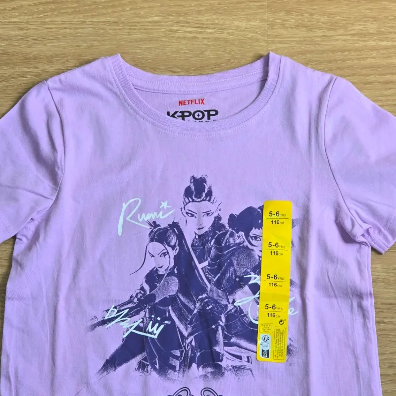 Pulover Violeta de las Guerreras K-Pop