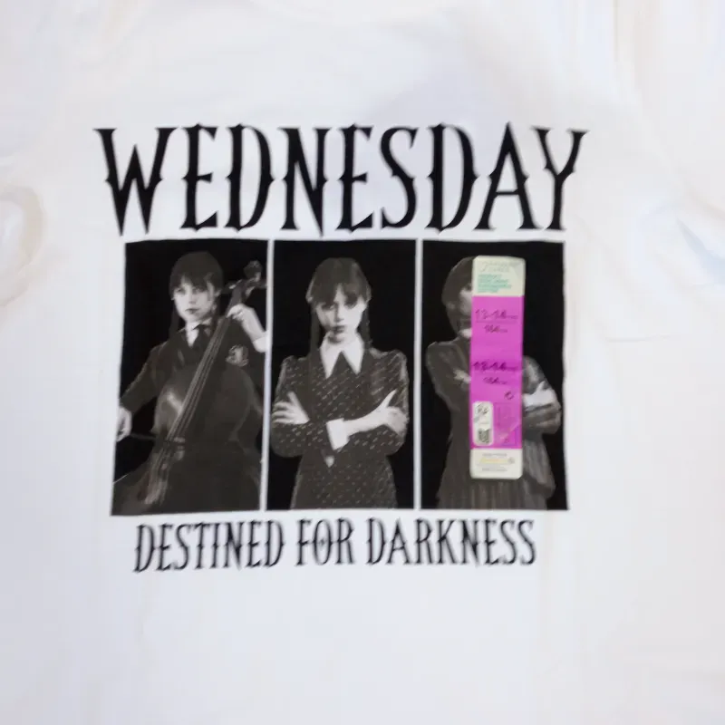 Pulóver "Wednesday" color blanco