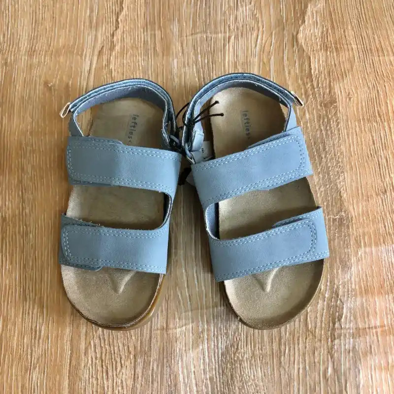 Sandalias color azul claro 