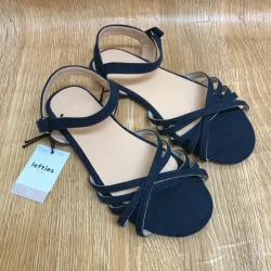 Sandalias color azul oscuro