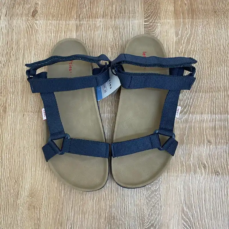 Sandalias color azul oscuro 