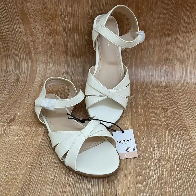 Sandalias color blanco 