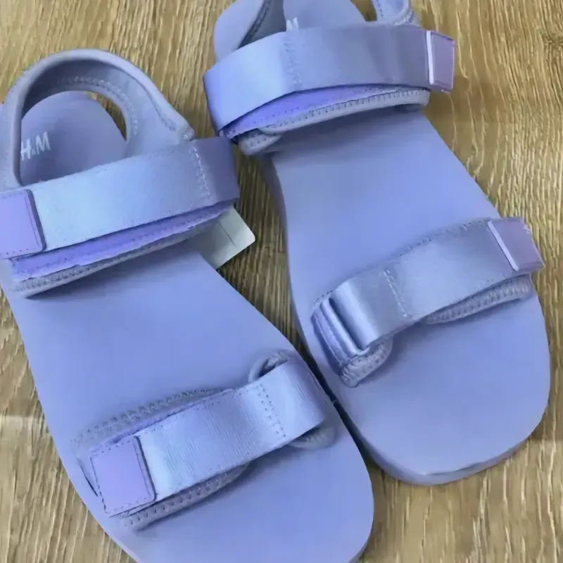 Sandalias color lila
