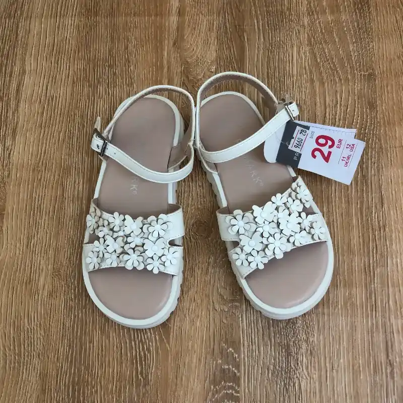 Sandalias con flores