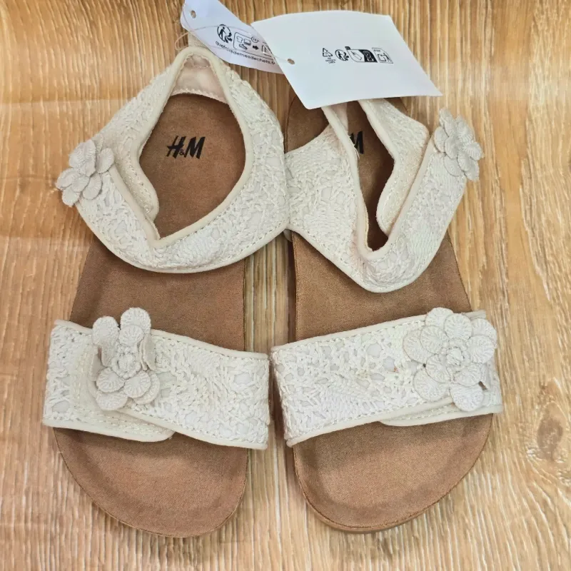 Sandalias crochet beige