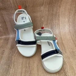 Sandalias de color blanco 