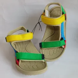 Sandalias de colores 