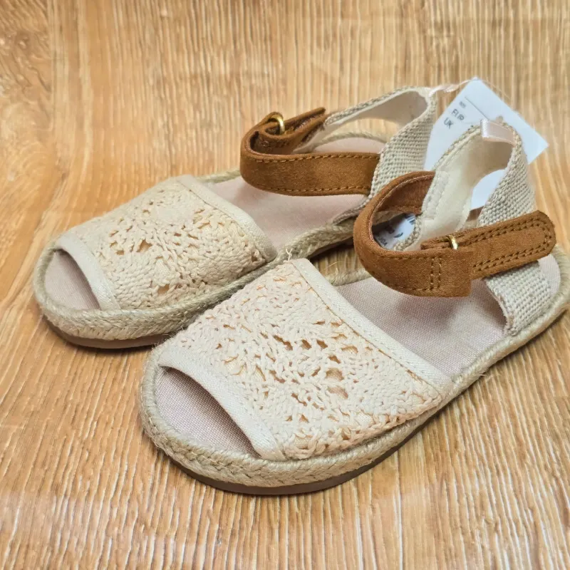 Sandalias de Crochet Beige