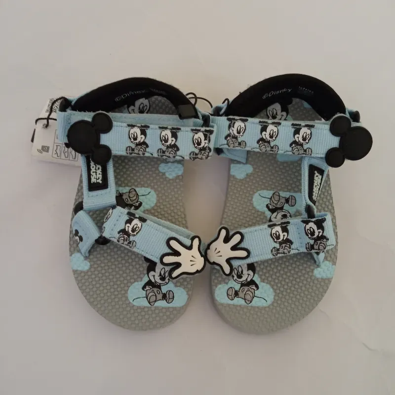Sandalias de Mickey Mouse 