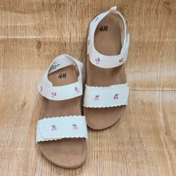 Sandalias de pegueta Beige de Cereza