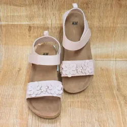 Sandalias de pegueta rosa con flores