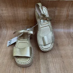 Sandalias de saco color dorado