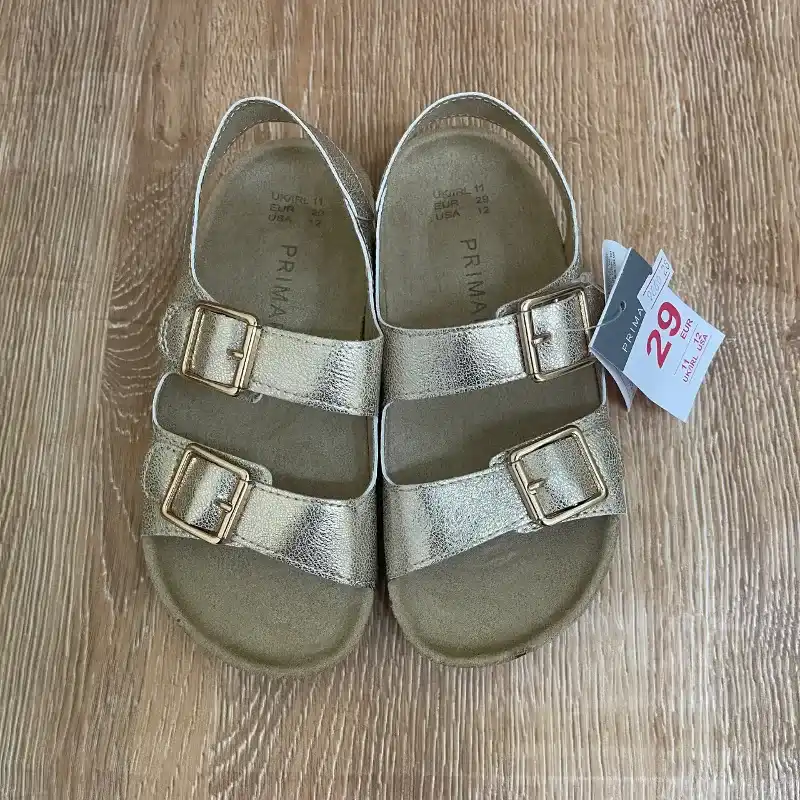 Sandalias doradas