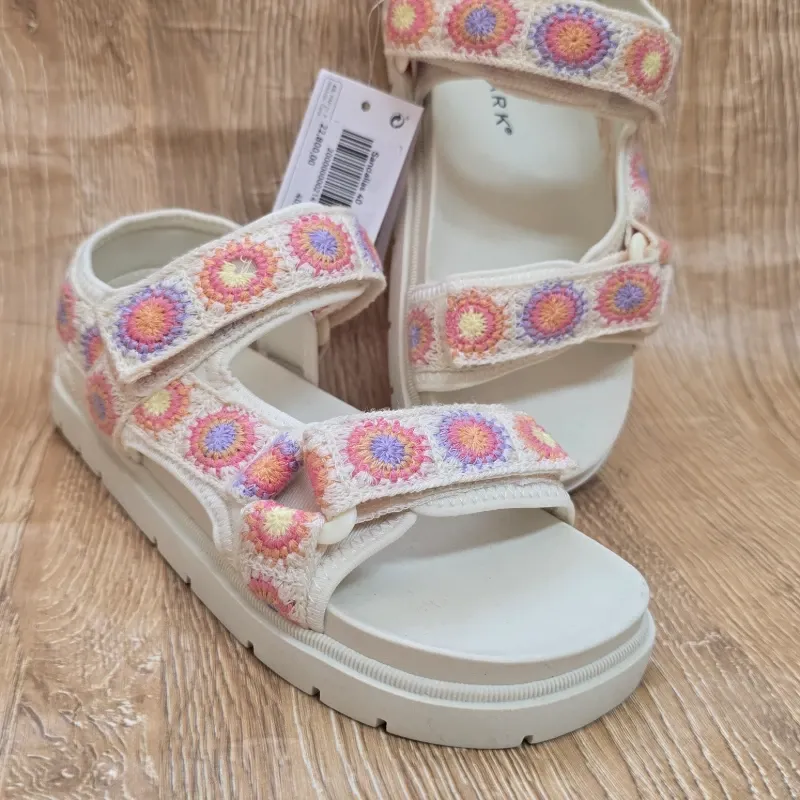Sandalias estilo practicas de colores